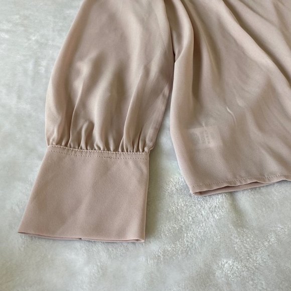 NWT Ann Taylor KEYHOLE MIXED MEDIA TOP Large - Picture 6 of 7